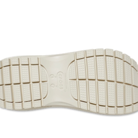 🌼Crocs Mega Crush Sandal🌼 - Picture 4 of 6